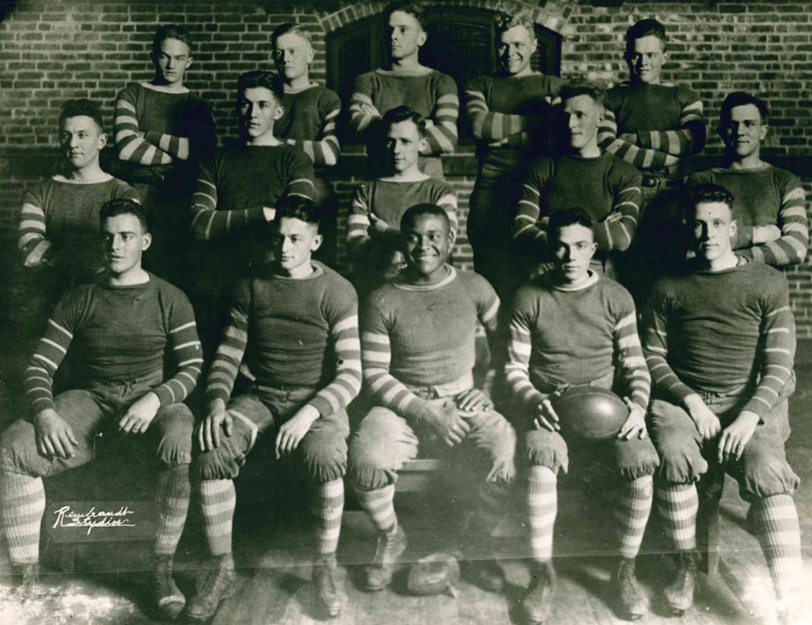 1916